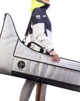Knots12 Optimist centerboard padded cover bag EAN / GTIN code: 4744422010136, The bag is made of high-quality materials, PU600, polyester, and 3mm polyurethane foam. It is water-repellent, while at the same time "breathable". The included name tag is easily filled out by the owner Its most important features are its durability/weight ratio, and the relationship between convenience/design.