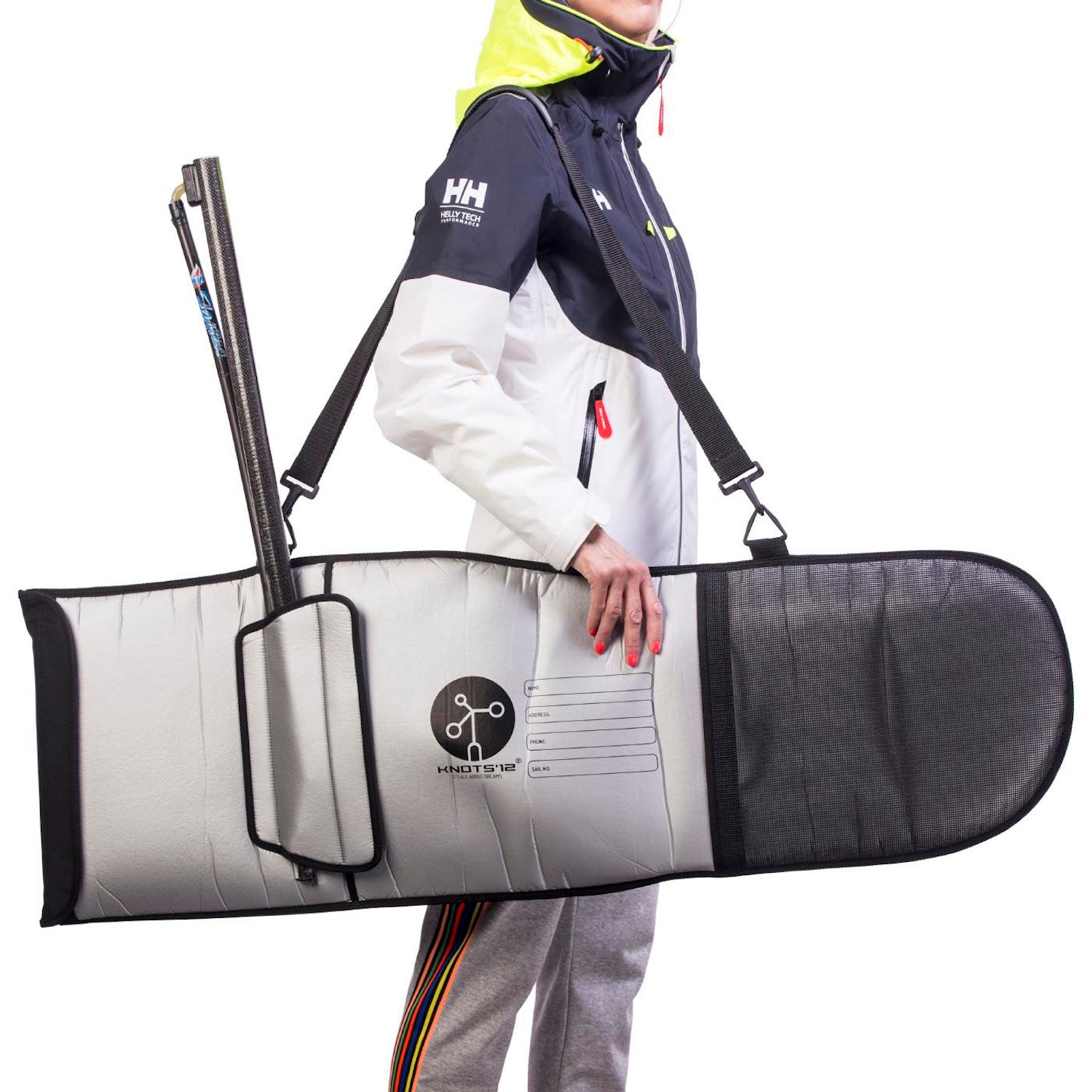 Knots12 Zoom8 centerboard padded cover bag EAN / GTIN code: 4744422010143. The bag is made of high-quality materials, PU600, polyester, and 3mm polyurethane foam. It is water-repellent, while at the same time &quot;breathable&quot;.  The included name tag is easily filled out by the owner. Knots12 products blend . Real size.